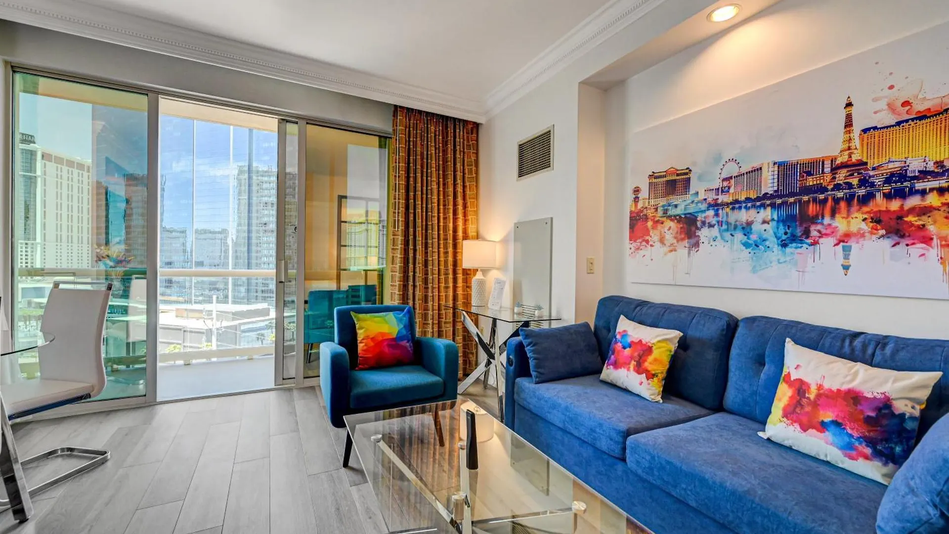 Lucky Gem Penthouse & Luxury Suites At Signature Resort, 10817 Sphere View Las Vegas
