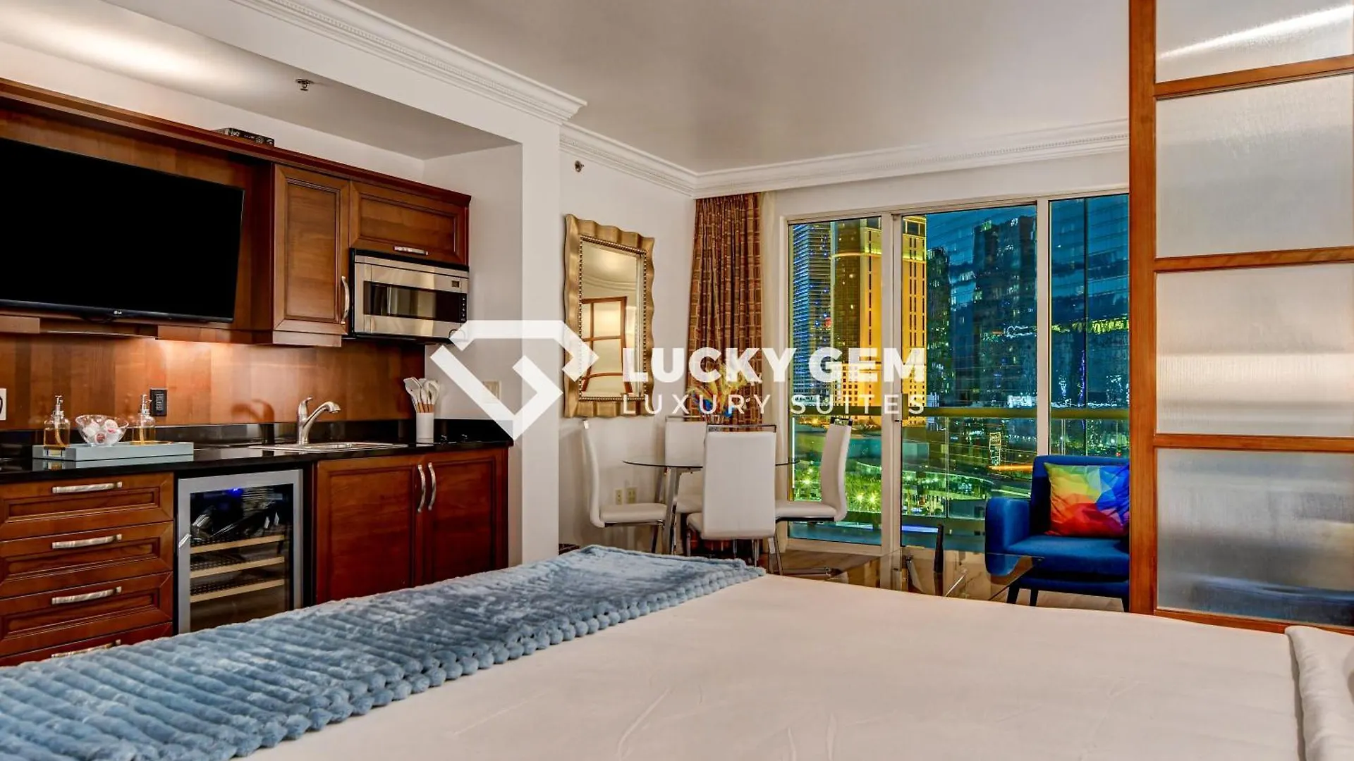 Lucky Gem Penthouse & Luxury Suites At Signature Resort, 10817 Sphere View Las Vegas